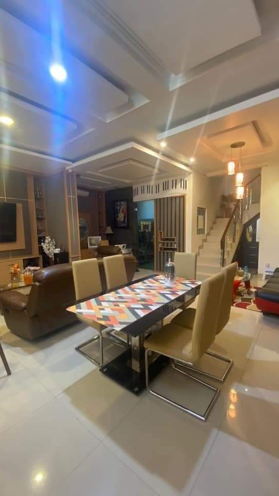 Rumah Bagus Semi Furnished di Pasadena