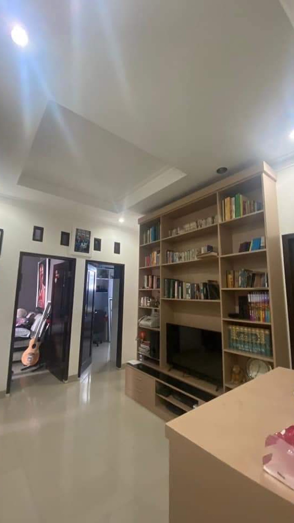 Rumah Bagus Semi Furnished di Pasadena