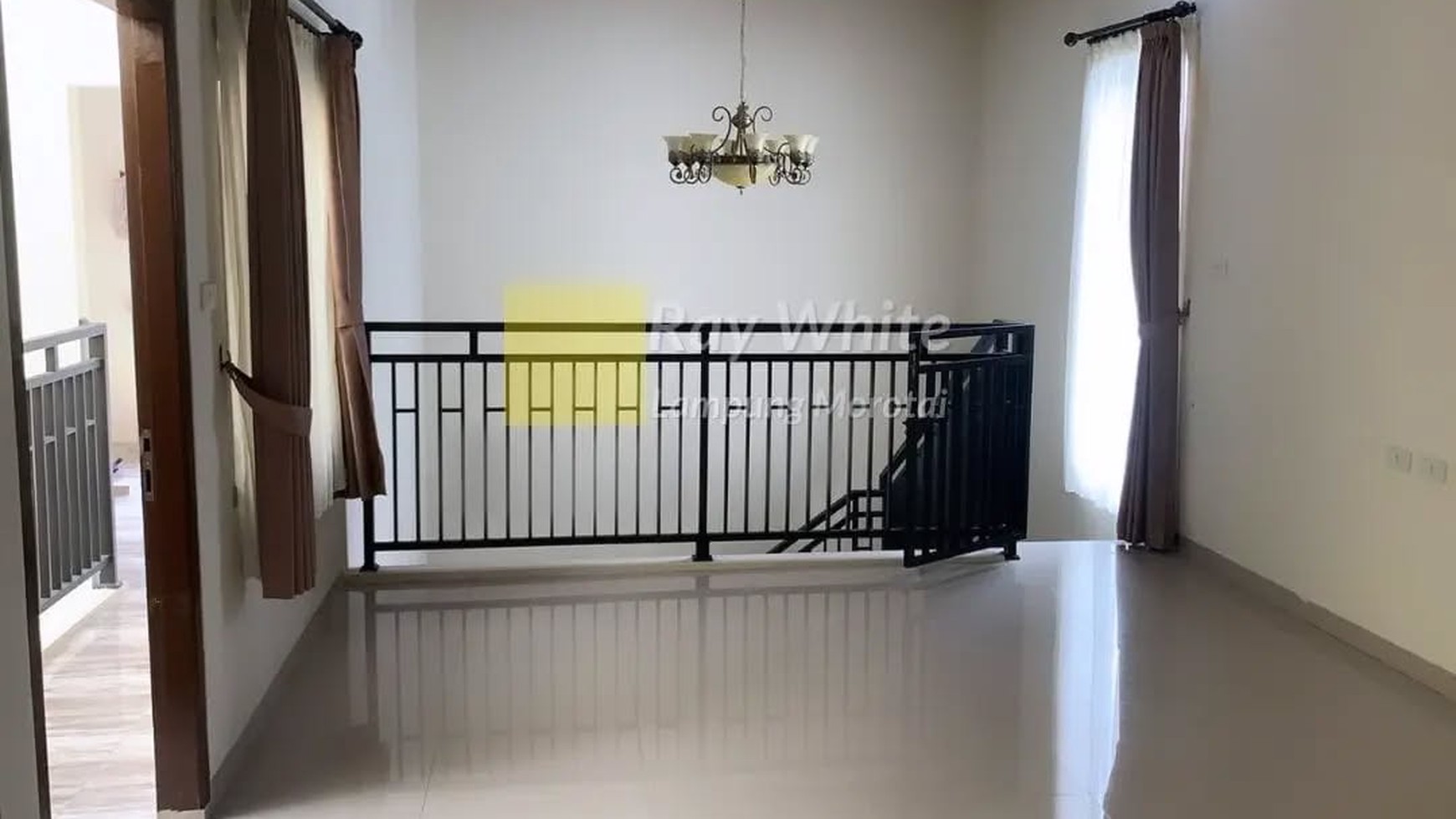 dijual rumah mewah rajabasa