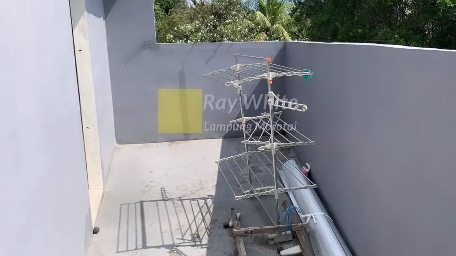 dijual rumah mewah rajabasa