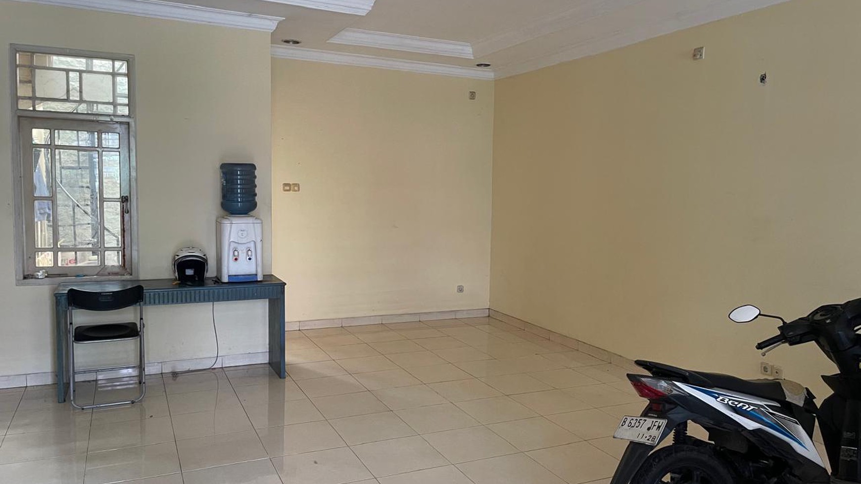 Dijual rumah di JL. Palem Putri Palem Semi Karawaci Tangerang