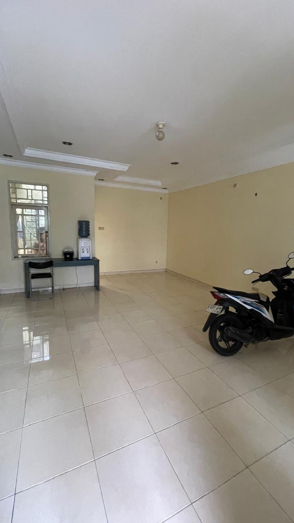 Dijual rumah di JL. Palem Putri Palem Semi Karawaci Tangerang