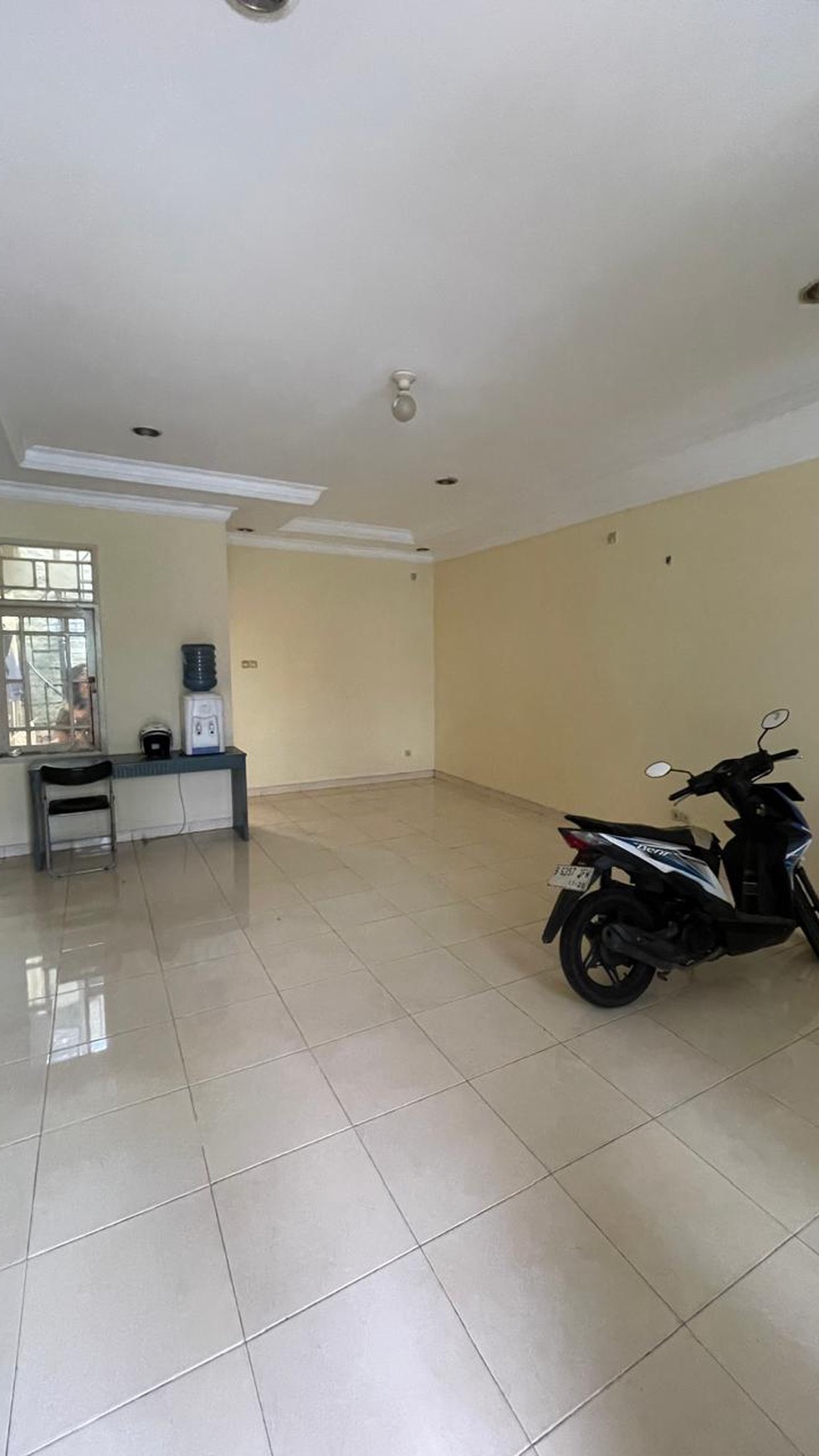 Dijual rumah di JL. Palem Putri Palem Semi Karawaci Tangerang