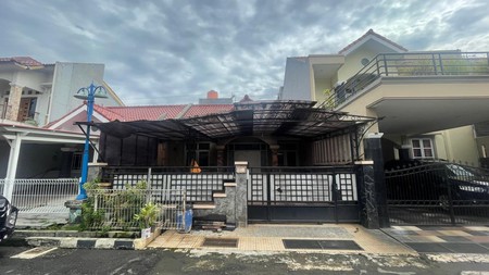 Dijual rumah di JL. Palem Putri Palem Semi Karawaci Tangerang