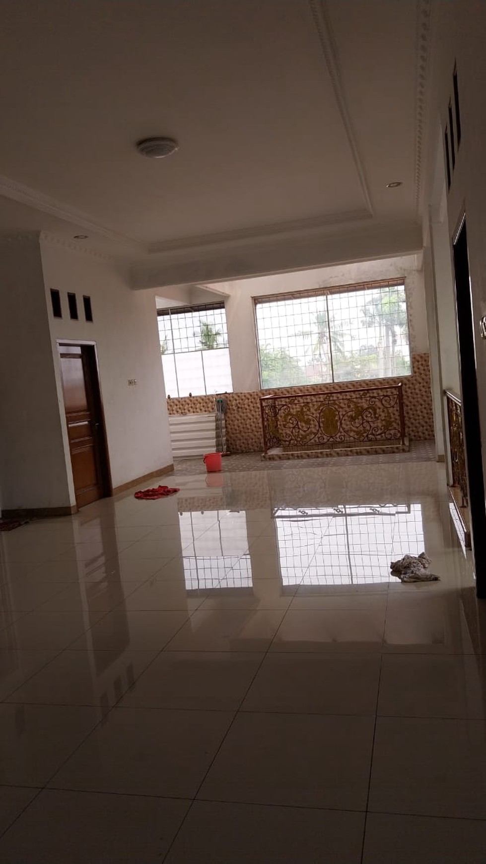 Dijual Rumah Luas di Petukangan Selatan, Jakarta Selatan