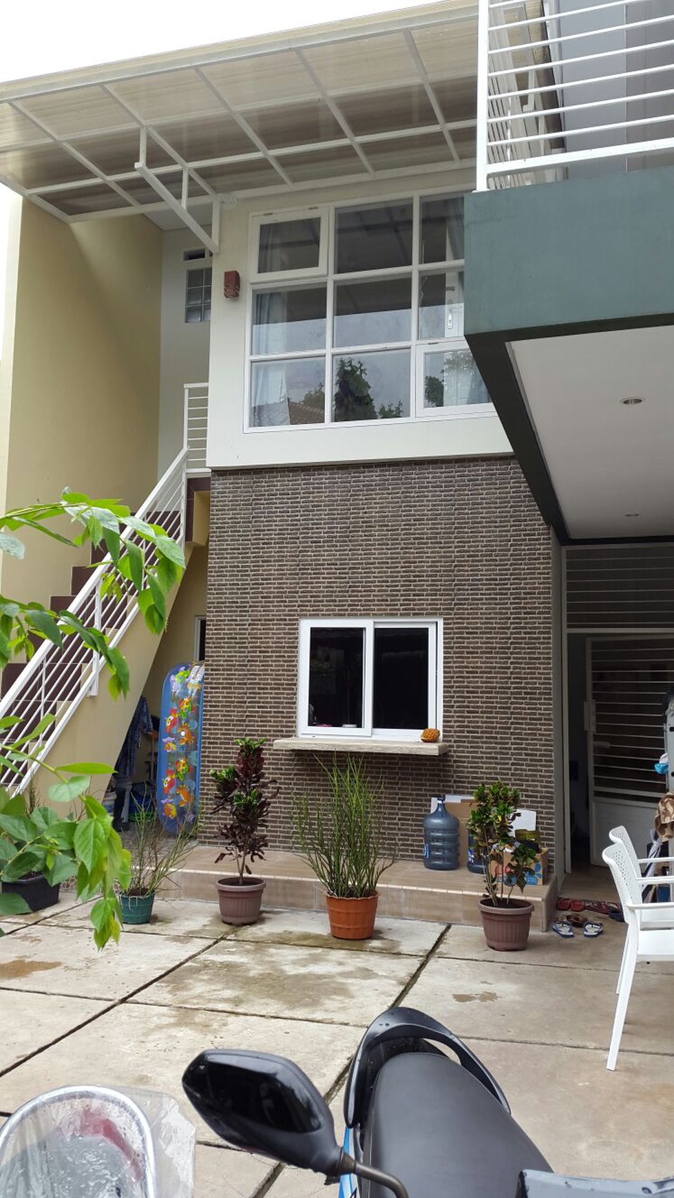 Rumah minimalis di Pondok Karya, Bintaro.