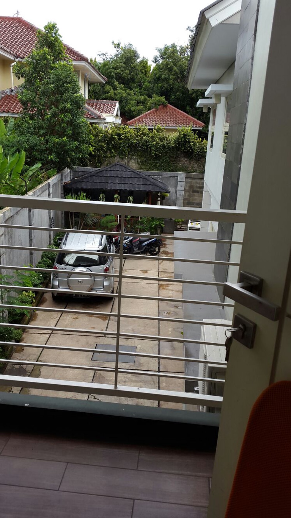 Rumah minimalis di Pondok Karya, Bintaro.