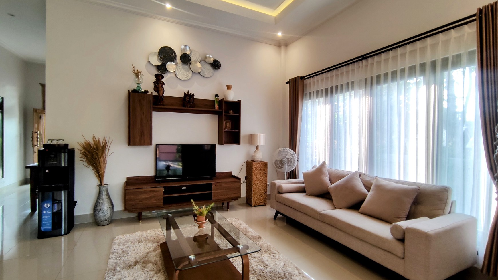 STUNNING 3 BEDROOMS VILLA LOCATED IN LOVINA CENTRAL