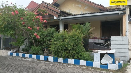 Dijual Rumah Strategis di Taman Pondok Jati Sidoarjo