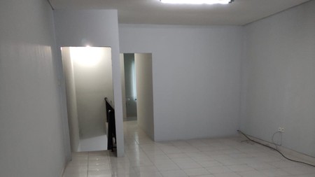 Ruko Cosmo Center Lokasi Strategis Cocok Untuk Usaha & Kantoran