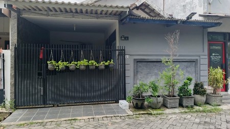 Dijual Rumah Lokasi Di Taman Pondok Indah Wiyung Surabaya