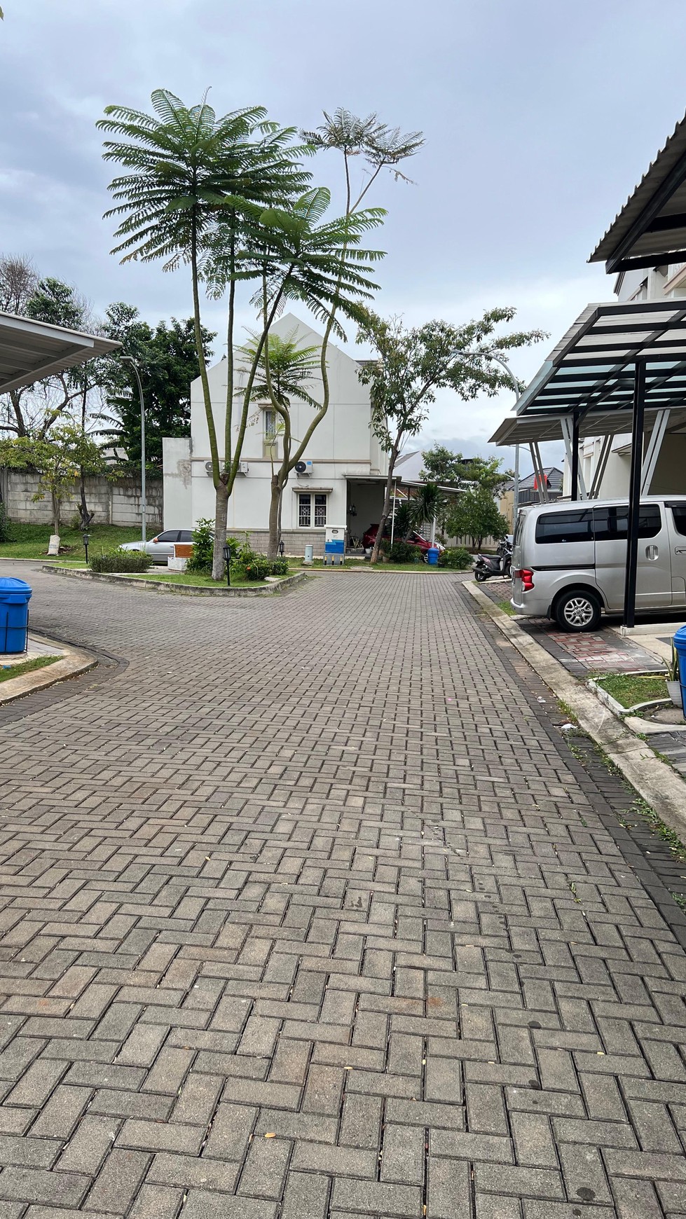 The savia park bsd city jual cepat murah hanya 1.4 M nego sampai deal