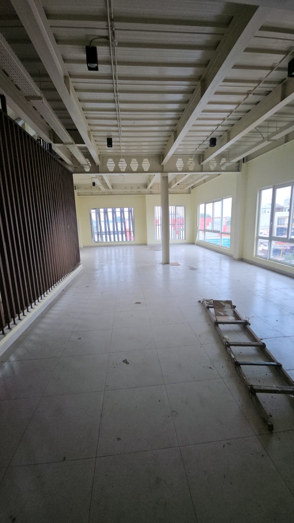 Serpong jalan raya serpong strategis siap huni