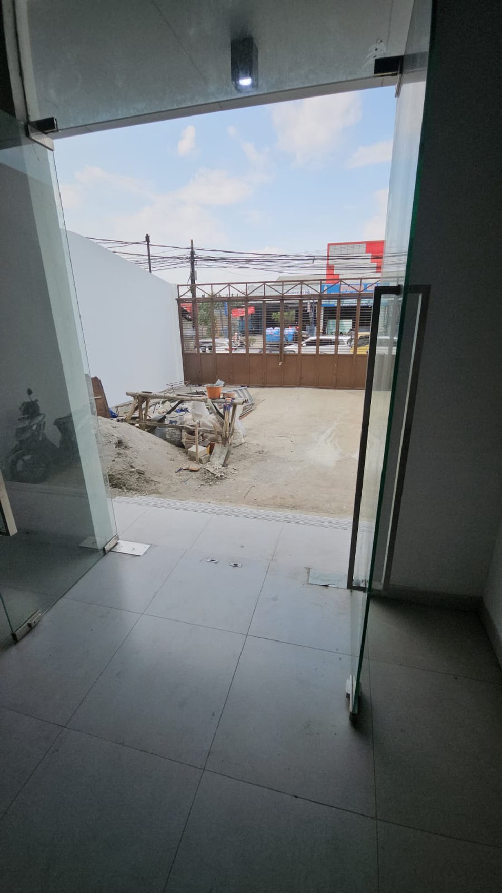 Serpong jalan raya serpong strategis siap huni