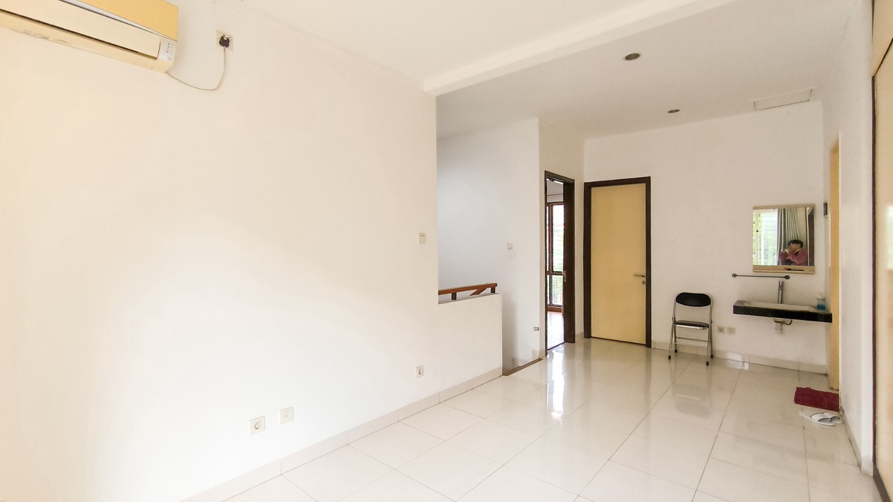 Rumah Bagus,dalam cluster di Bintaro Jaya 9.