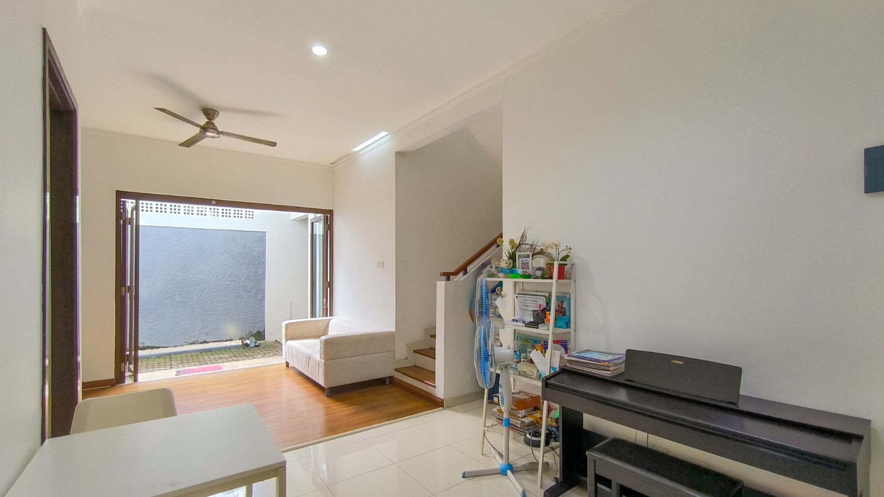 Rumah Bagus,dalam cluster di Bintaro Jaya 9.