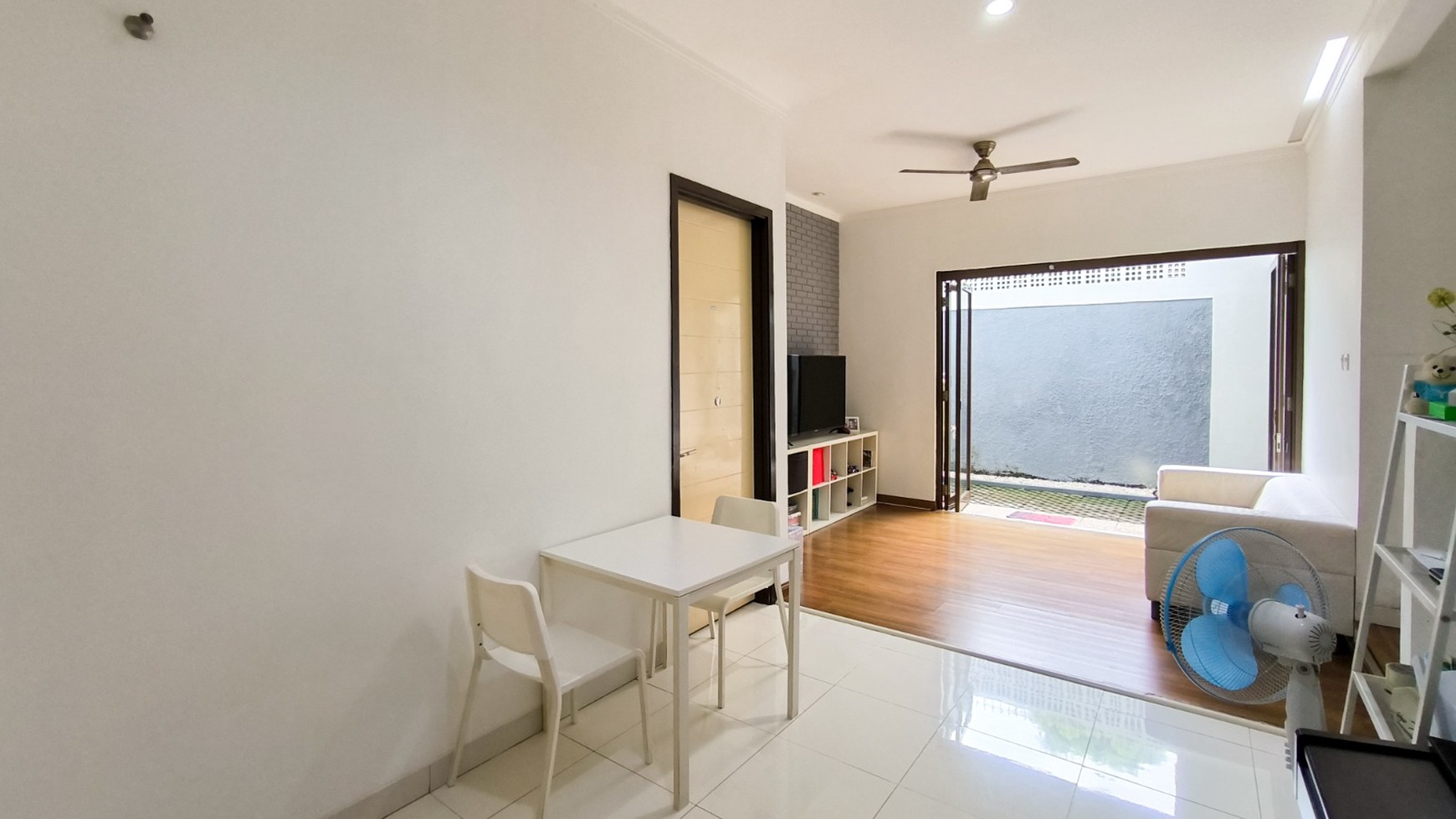 Rumah Bagus,dalam cluster di Bintaro Jaya 9.