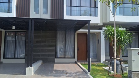 3 Kamar Tidur Rumah North West Central Citraland Surabaya Bonus Full Furnished Modern