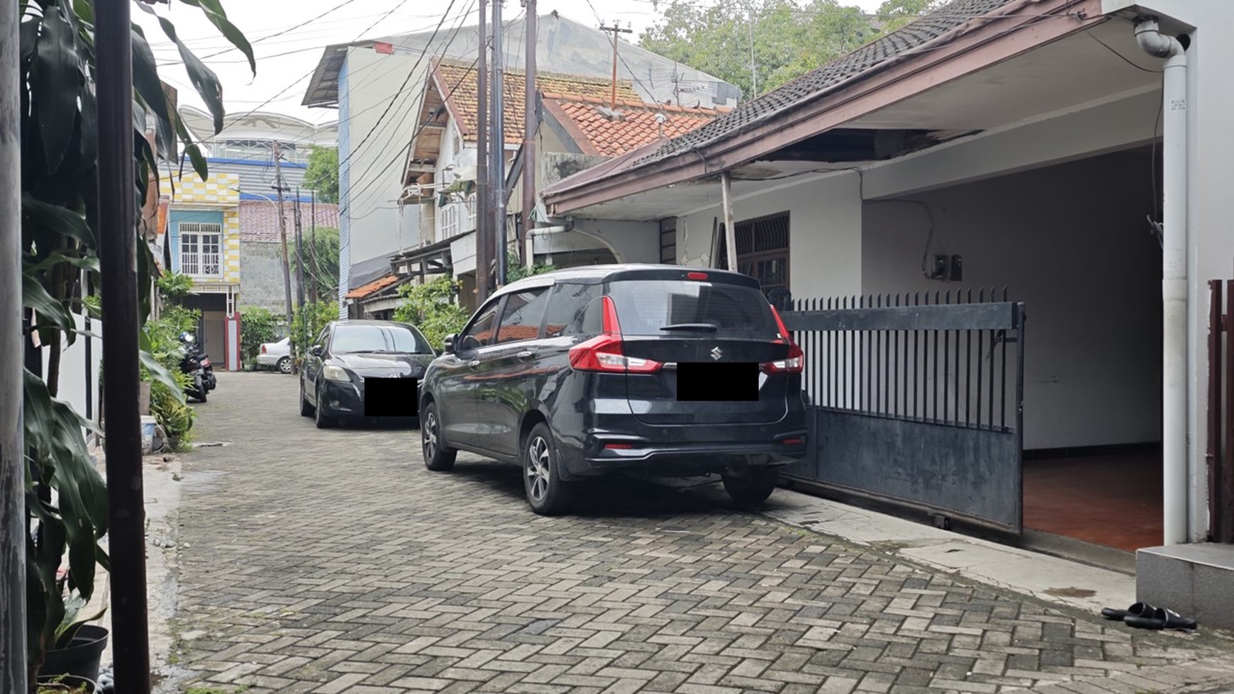 Rumah Lama Hitung Tanah Lokasi dekat MRT Fatmawati