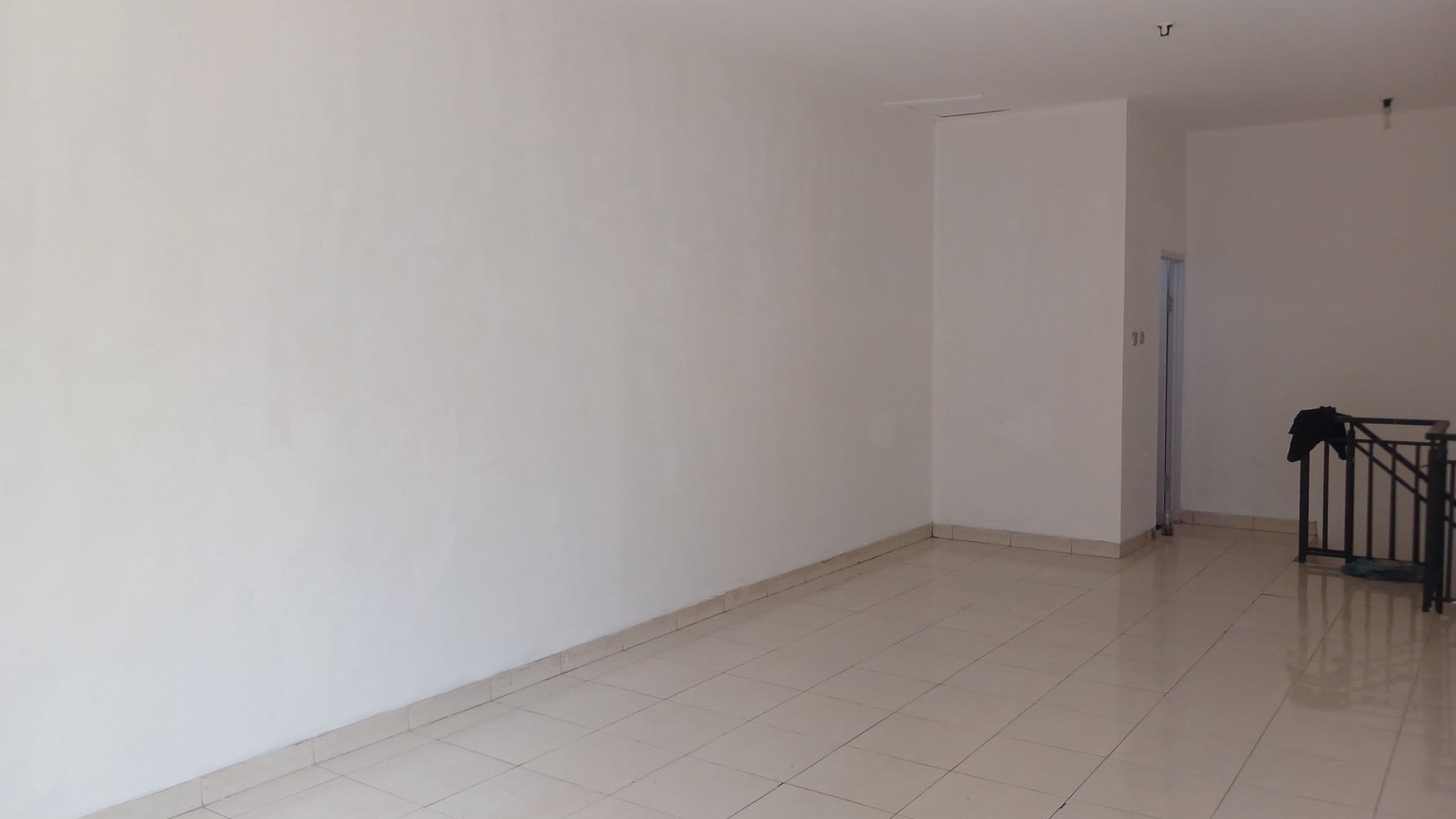 Ruko 2 lantai pinggir jalan besar lokasi strategis di Pamulang /Sasak 