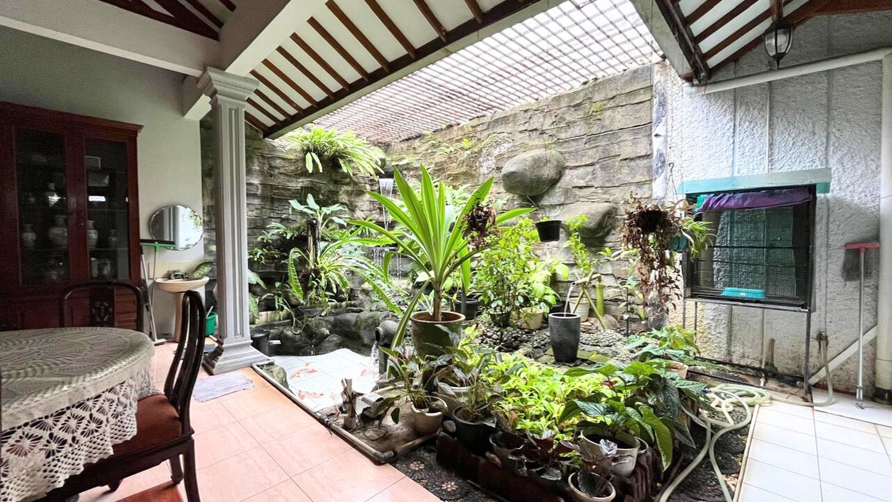 Rumah Hitung Tanah Area Cipete