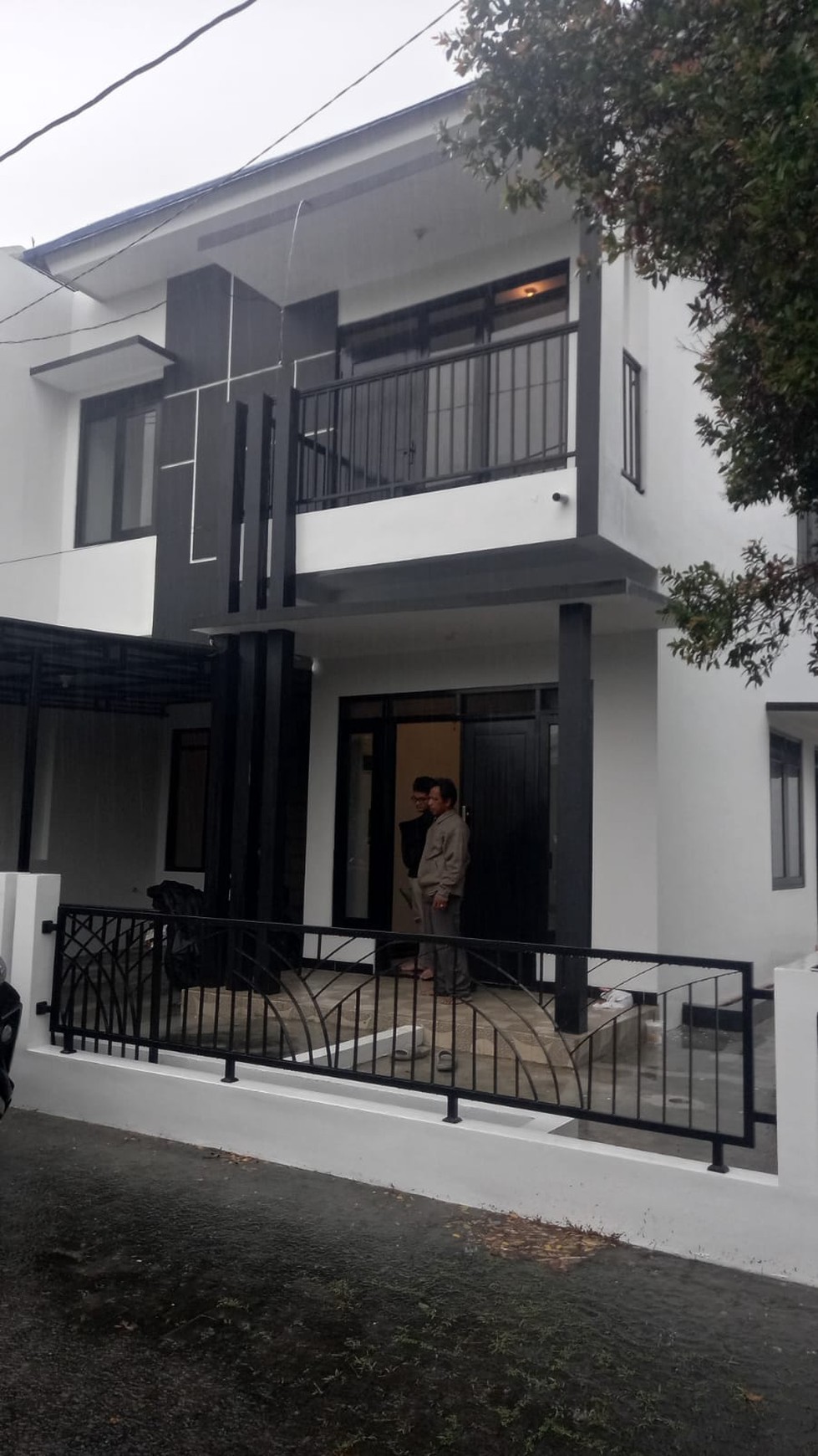 Rumah 2 Lantai Dalam Perum Villla Harmoni Banguntapan Bantul 
