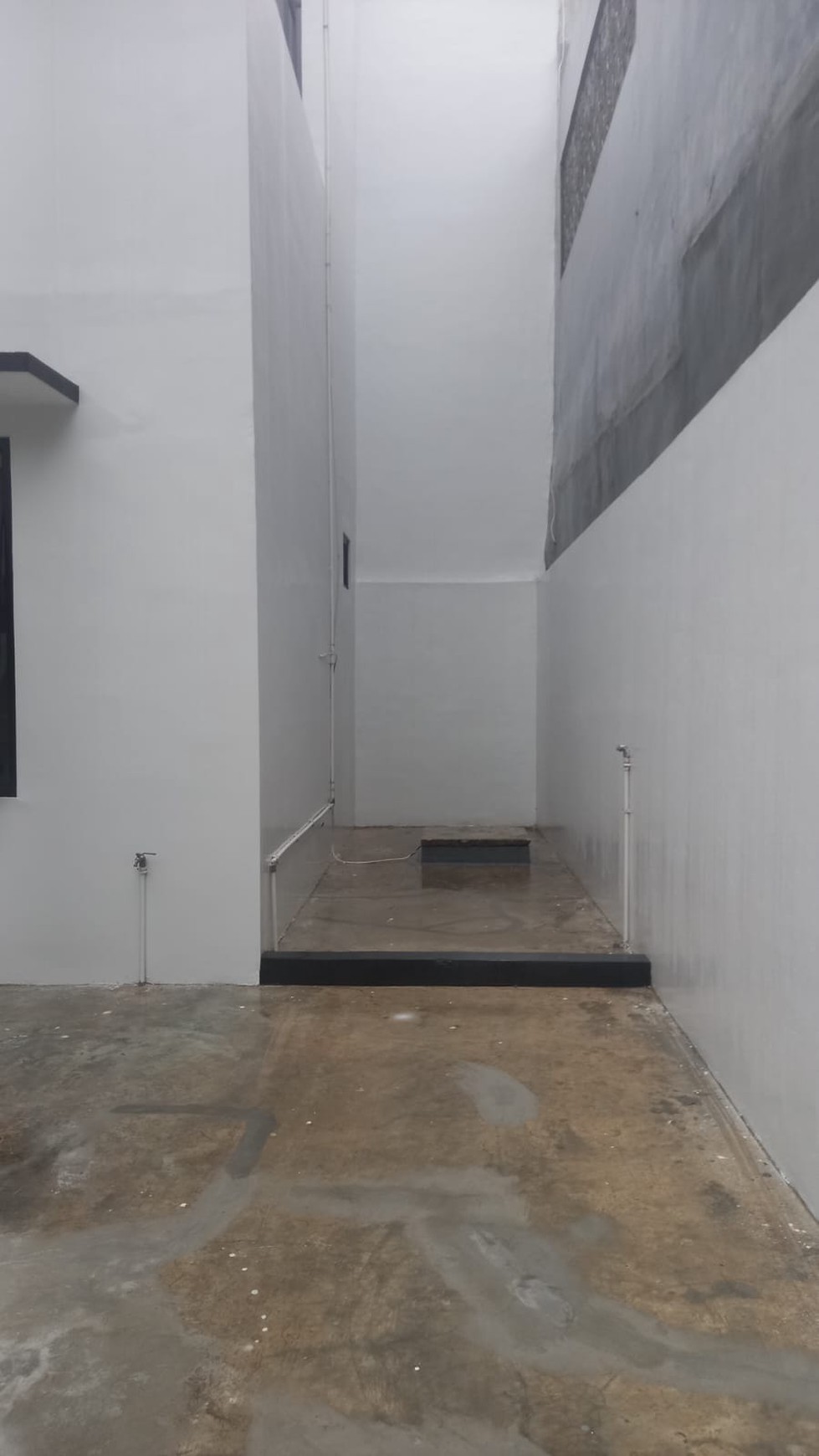 Rumah 2 Lantai Dalam Perum Villla Harmoni Banguntapan Bantul 