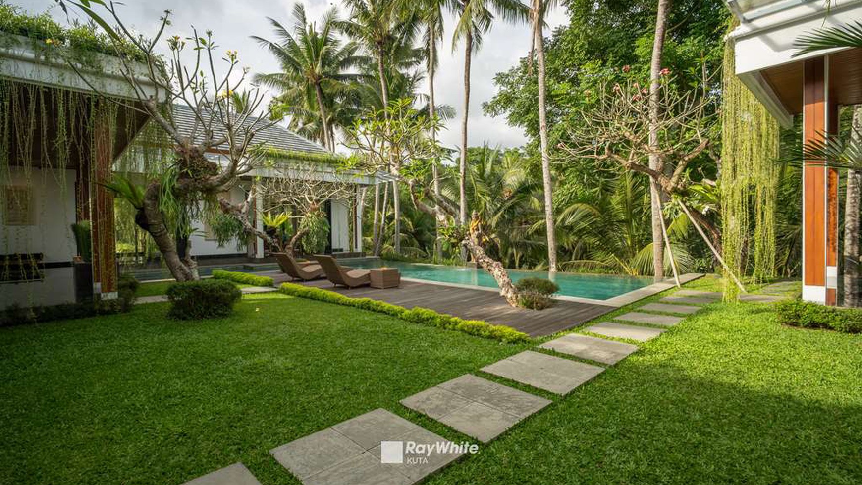 Stunning Ubud Leasehold Villa For Sale 