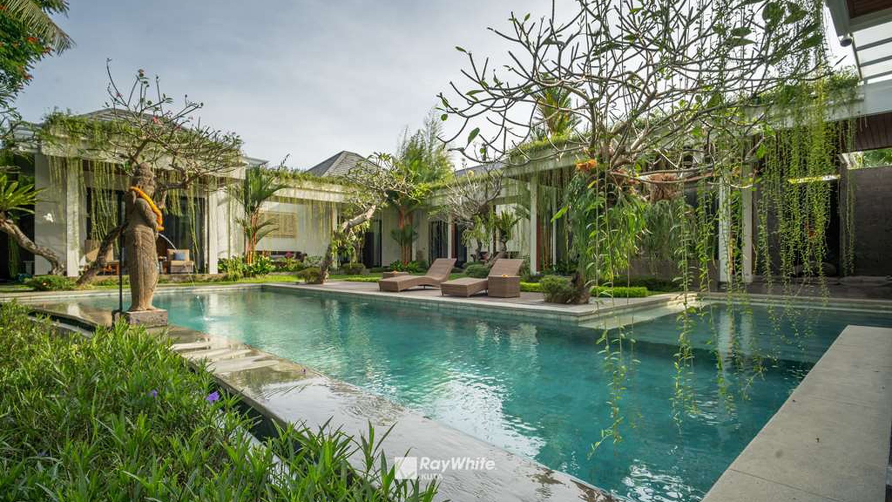 Stunning Ubud Leasehold Villa For Sale 