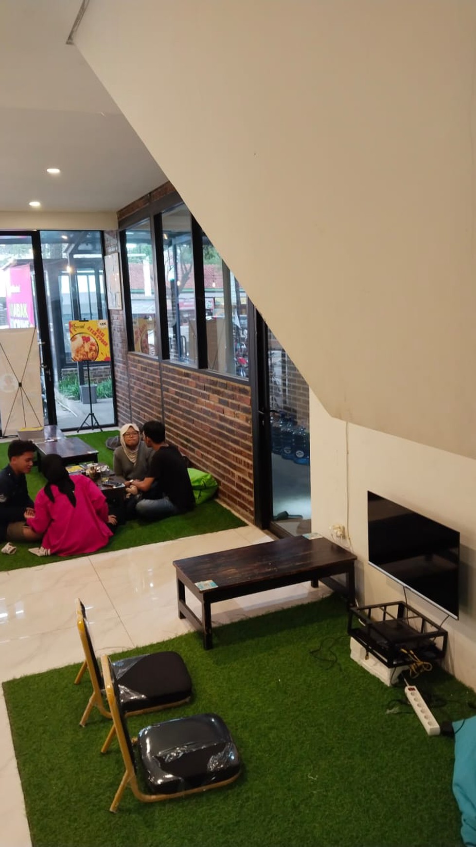 Ruko terdepan Jalan ciater raya tangerang banten strategis 4 lantai kondisi baru siap huni