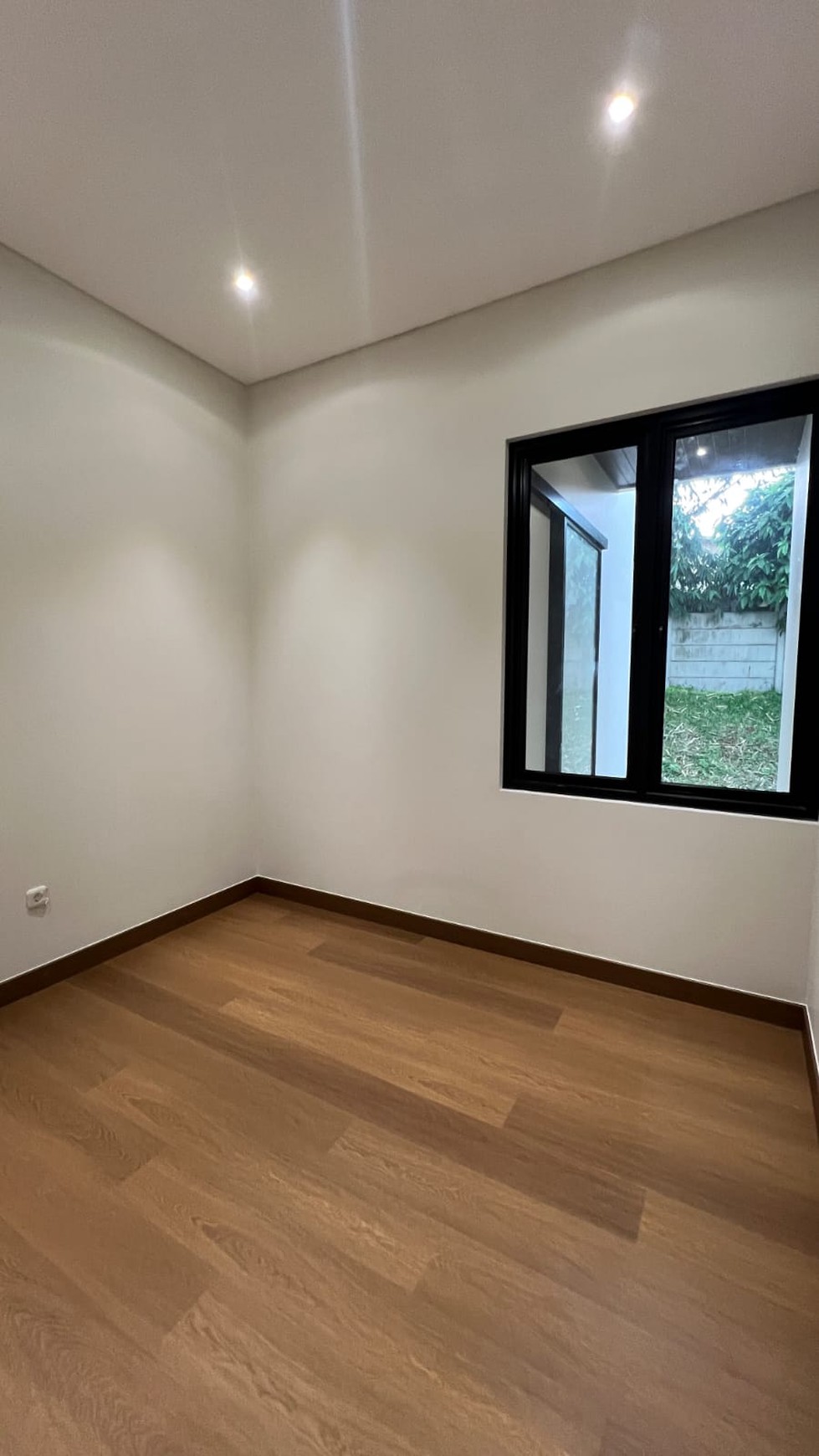 vanya park cluster azura bsd city akses sangat mudah fasilitas umum lengkap siap huni