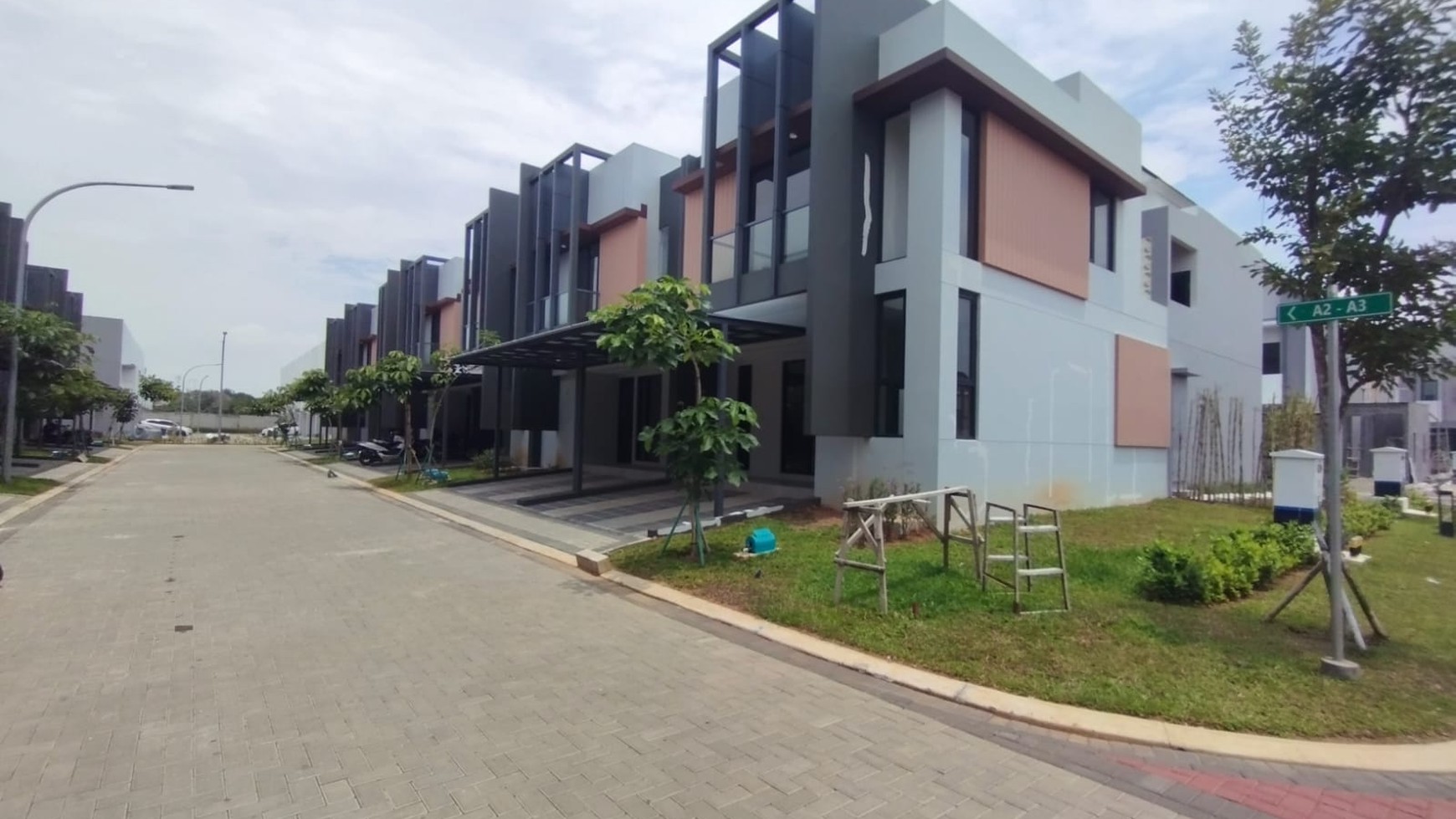 jual cepat rumah kondisi baru furnish, strategis, siap huni cozmo house cluster myza bsd city tangerang banten