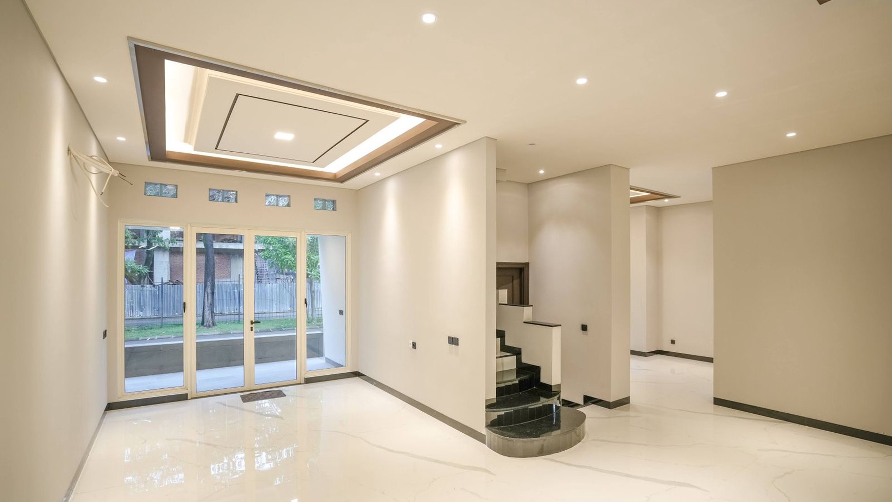 Turun harga The Spring cluster grisea jalan grisea timur gading serpong tangerang banten strategis design interior bagus pol  siap huni