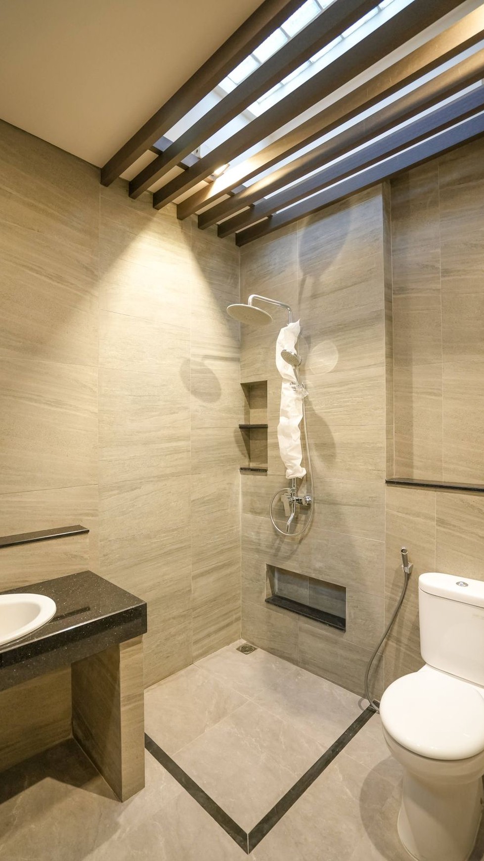 Turun harga The Spring cluster grisea jalan grisea timur gading serpong tangerang banten strategis design interior bagus pol  siap huni