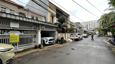 Disewakan Rumah untuk Usaha/tinggal dekat sekali dengan MRT Blok M