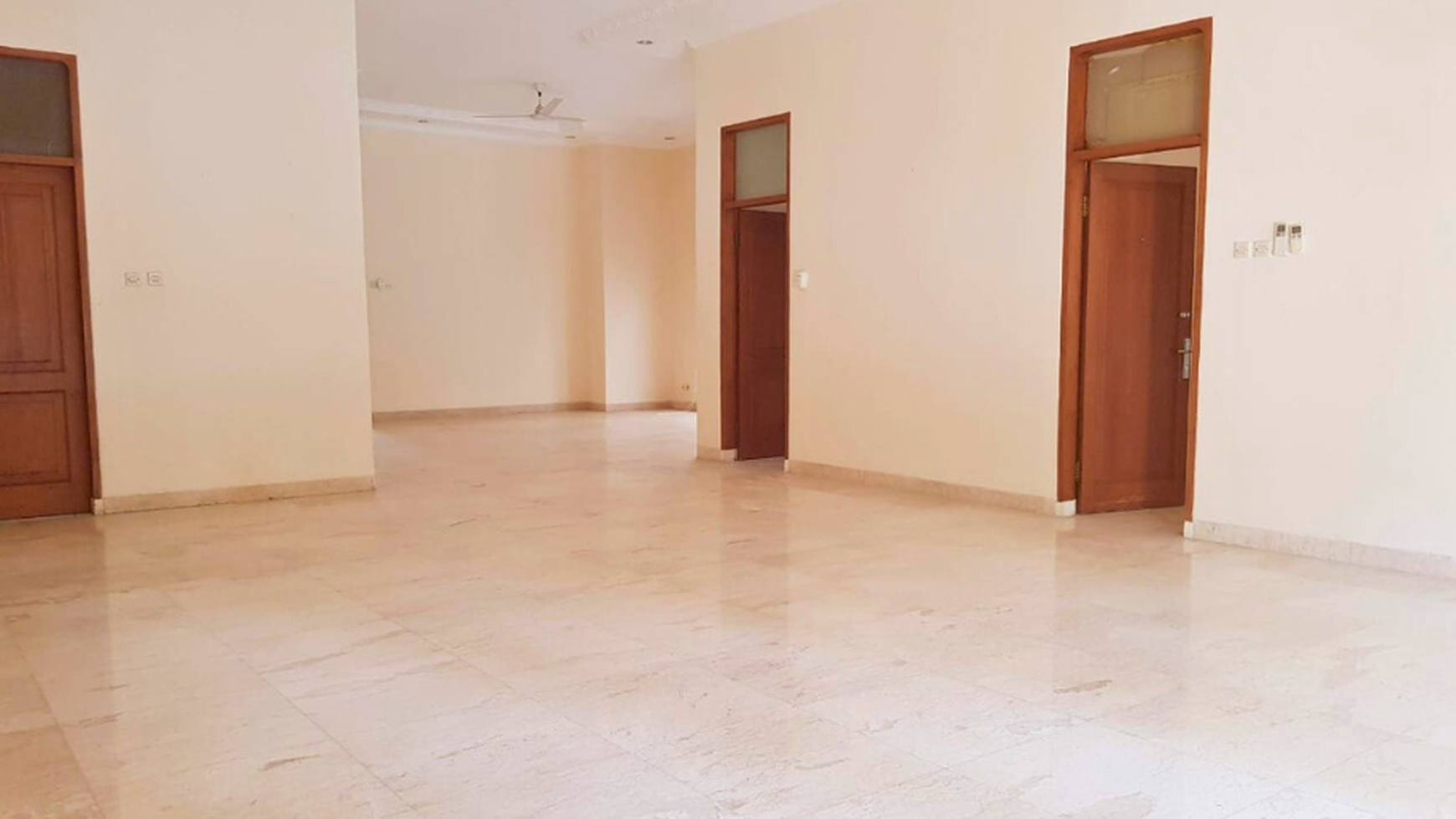 Rumah Hitung Tanah Area Cipete