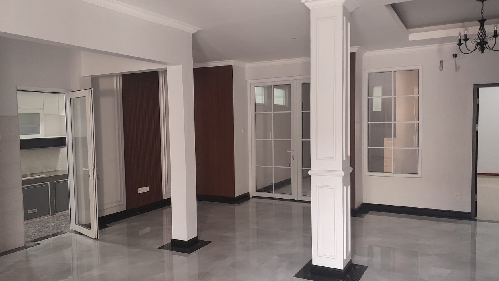 Rumah Hitung Tanah Area Cipete