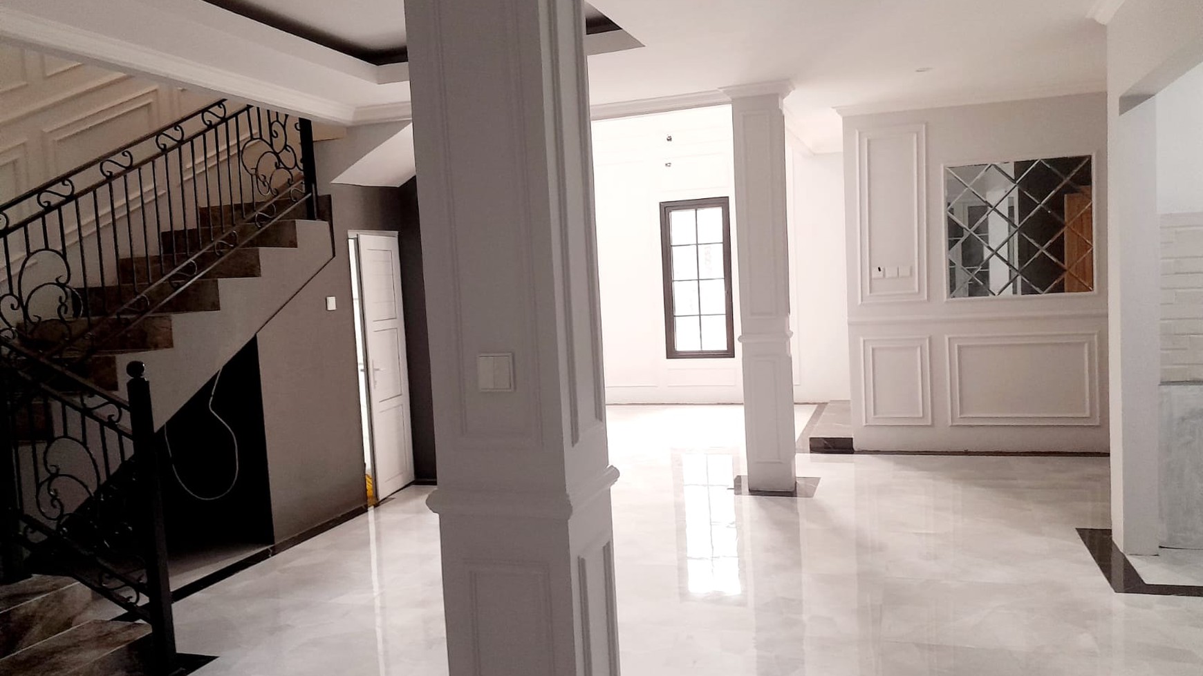 Rumah Hitung Tanah Area Cipete