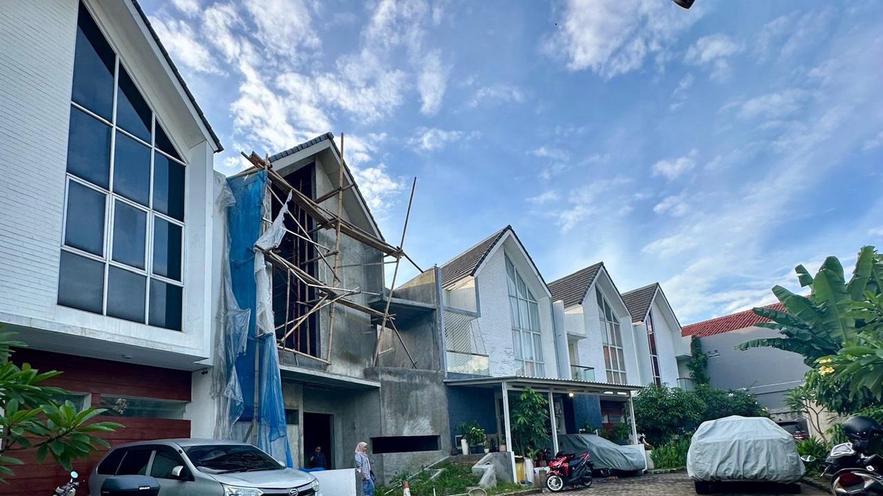 Rumah Hitung Tanah Area Cipete