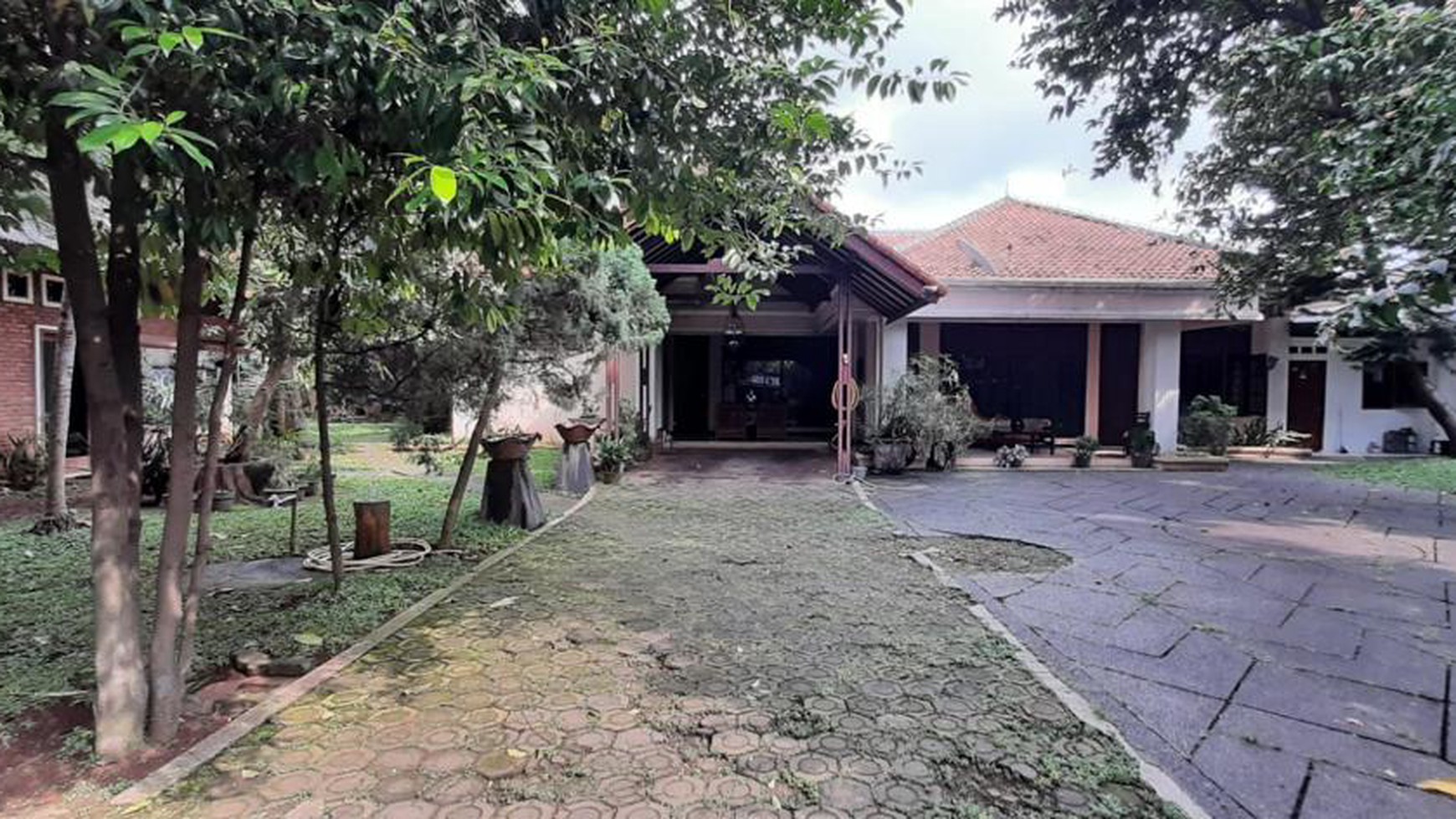 Rumah Hitung Tanah Area Cipete