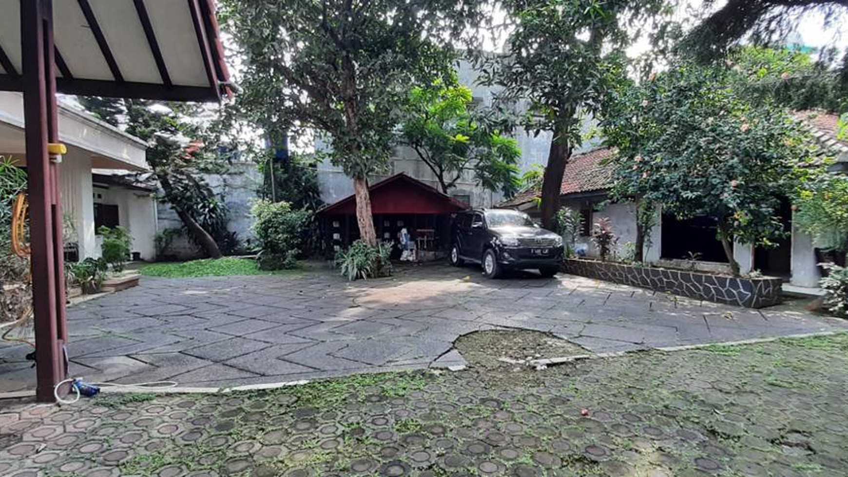 Rumah Hitung Tanah Area Cipete