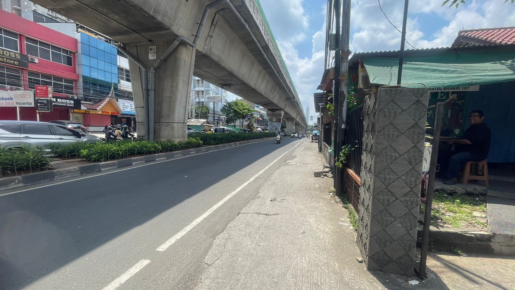 Rumah Hitung Tanah Area Cipete