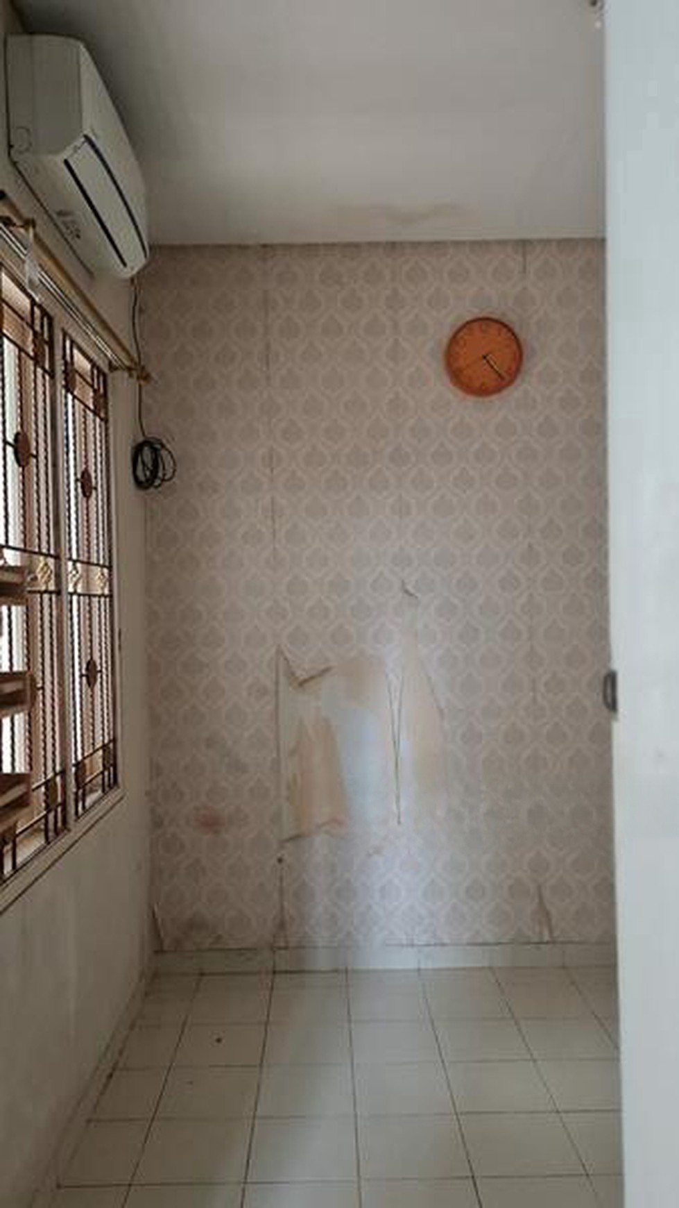 Rent. Rumah bagus cluster Neo Catalonia, BSD. 