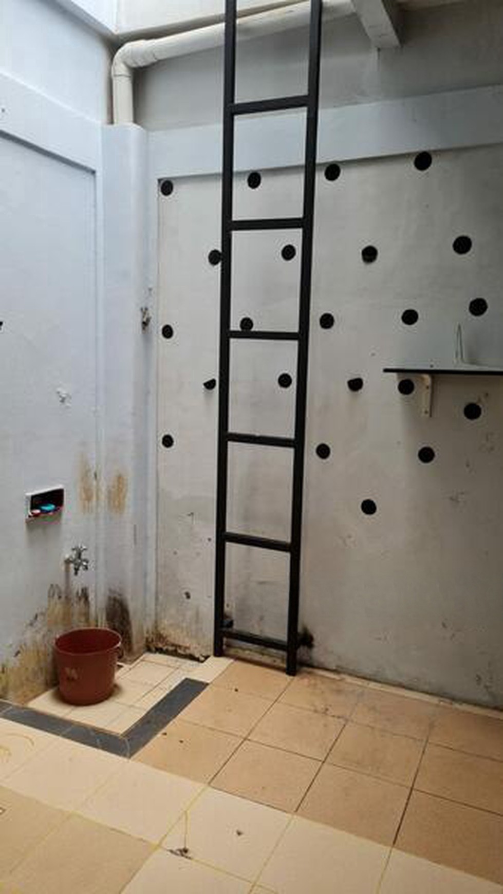 Rent. Rumah bagus cluster Neo Catalonia, BSD. 