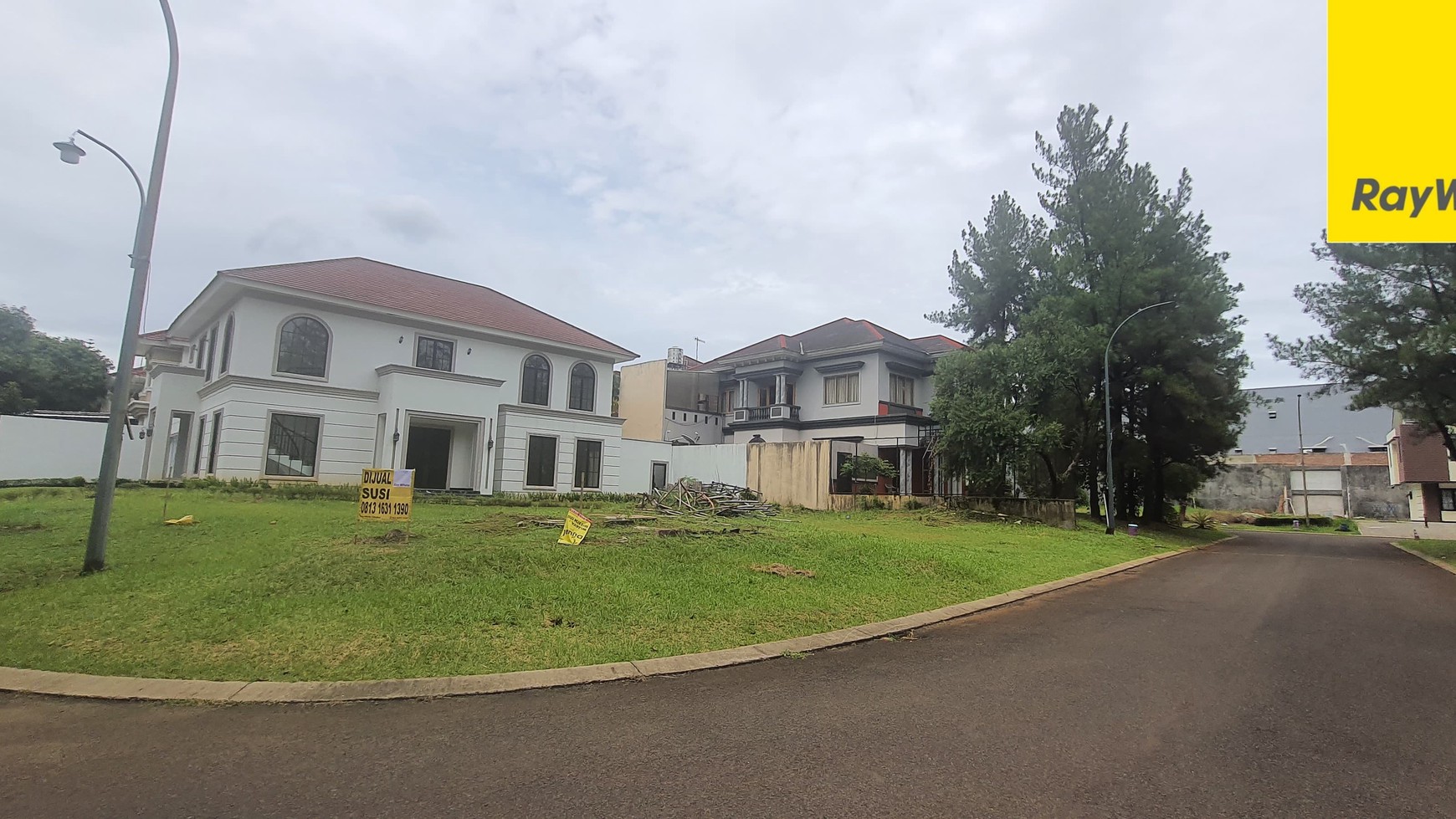 Termurah Kavling Hoek Siap Bangun di Kota Wisata, Cibubur