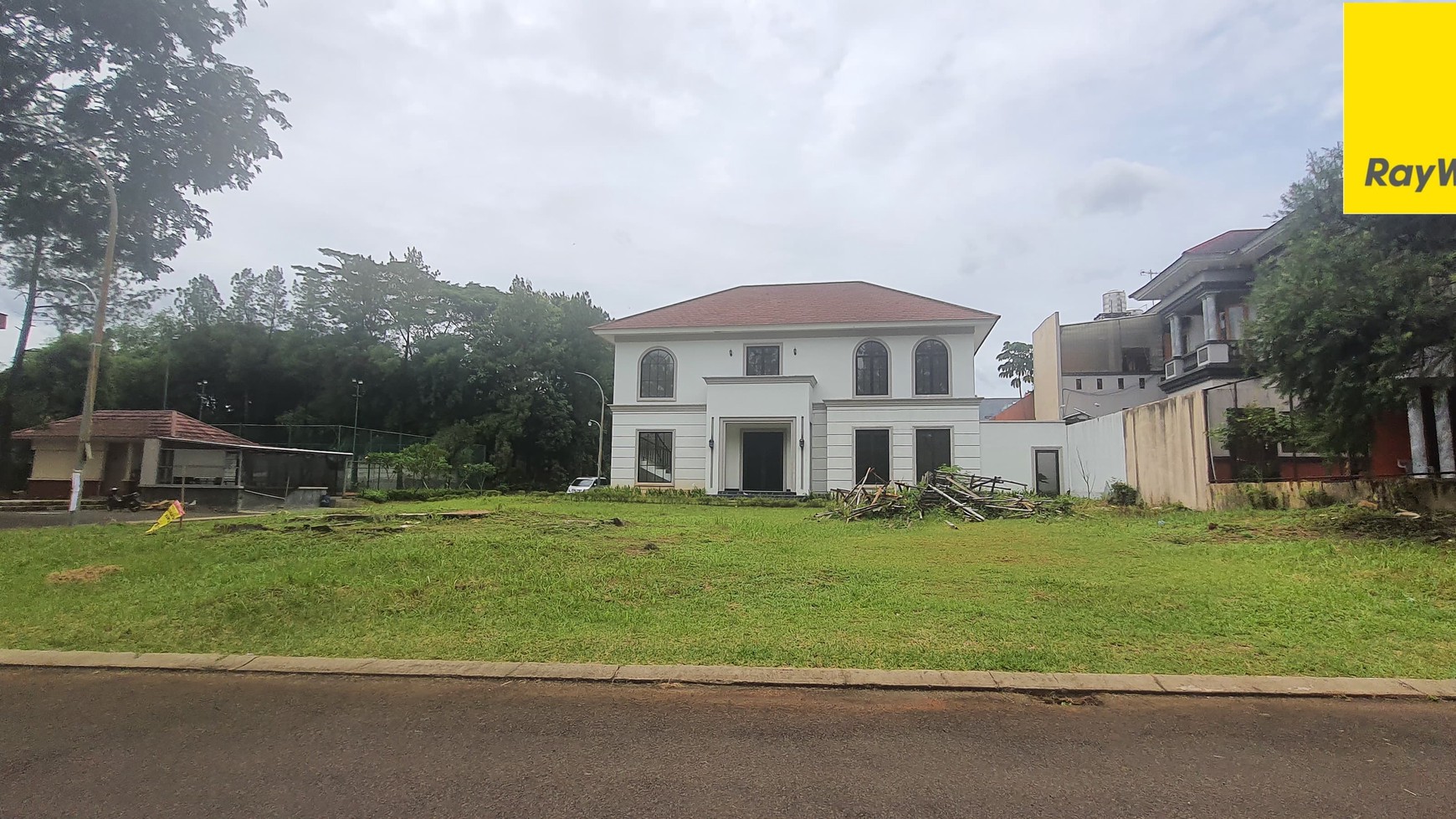 Termurah Kavling Hoek Siap Bangun di Kota Wisata, Cibubur