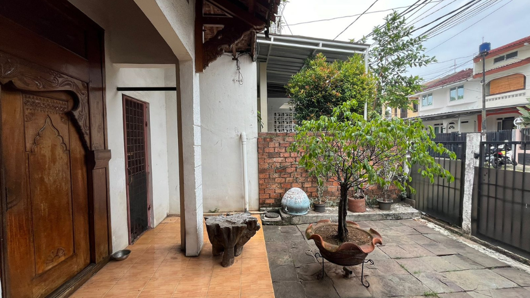 RUMAH DIJUAL - KOMPLEK 2 KAVLING DI CINERE, DEPOK