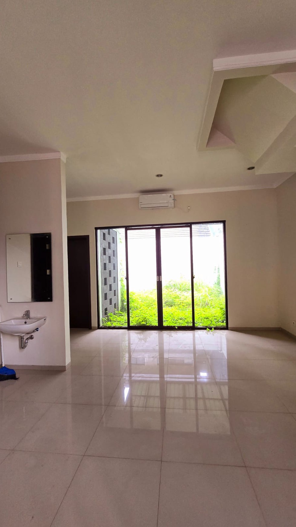 Rumah Bagus Di Discovery Terra Bintaro Jaya Sektor 9