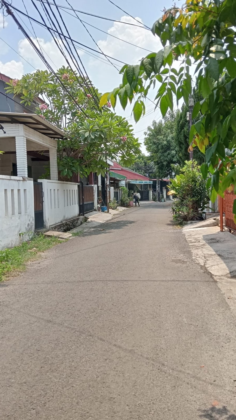 Griya loka bsd city rumah strategis murah siap huni