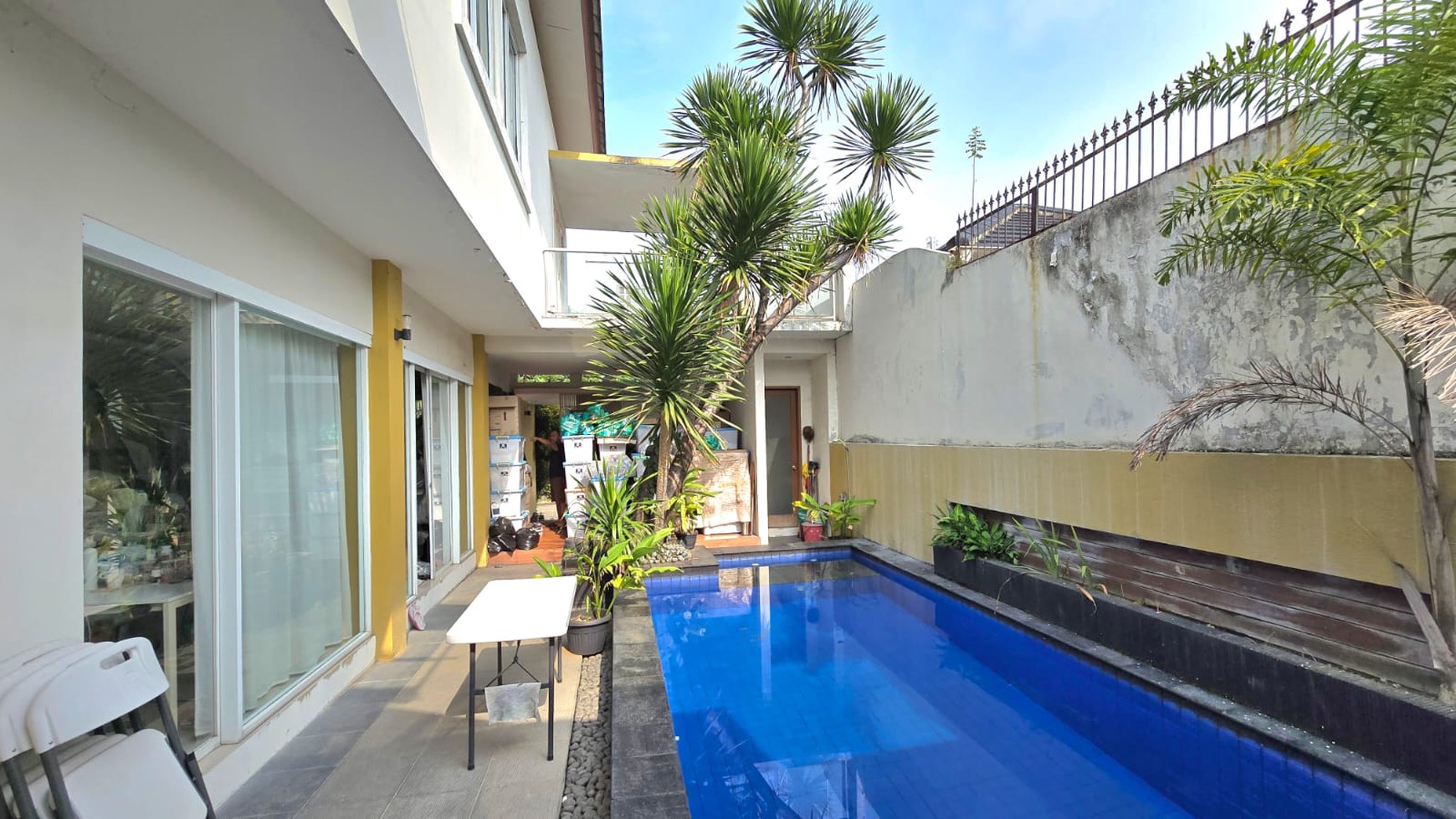 Dijual Rumah ada pool,nyaman,lokasi ok di Bintaro Jaya 9